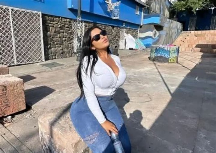 A Comprehensive Look at Alejandra Quiroz: Biography, Career, and Influence