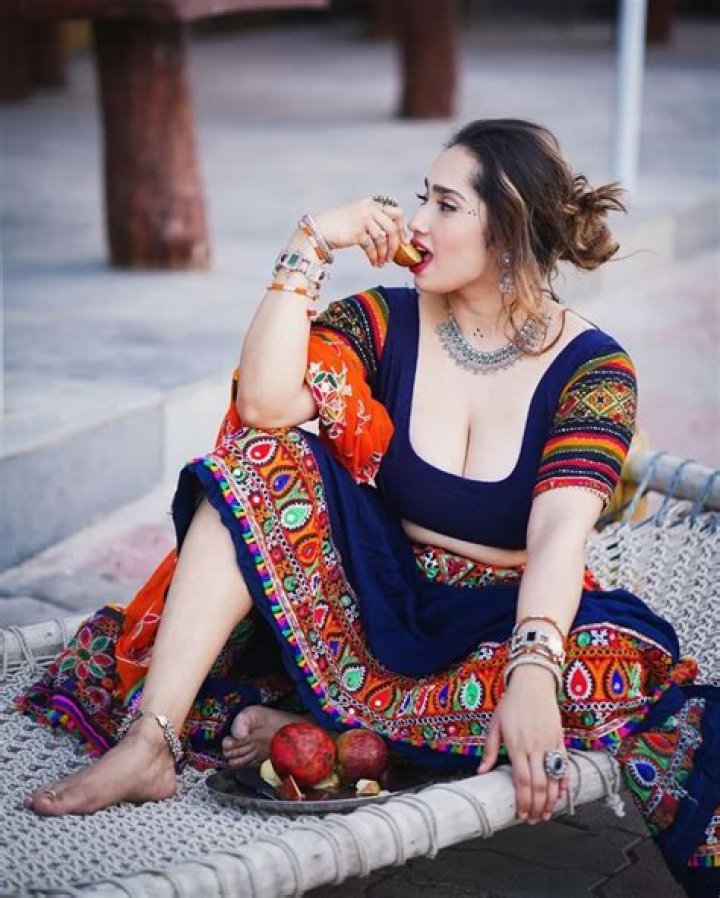 Aditi Mistry App Viral Videos: Exploring Her Rise to Online Fame