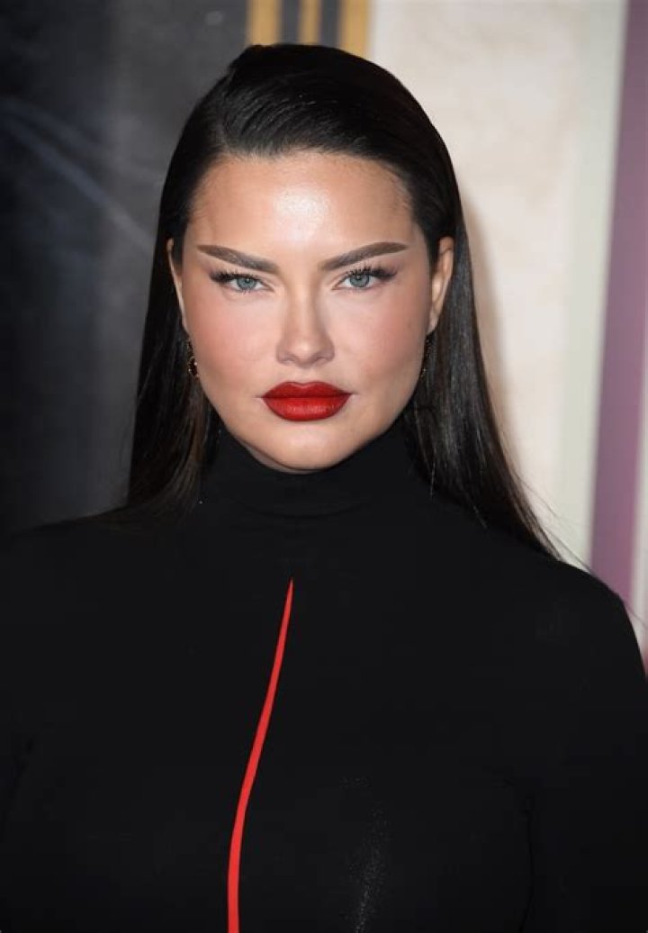 Adriana Lima Top Falling Video: What Happens When Public Moments Go Viral