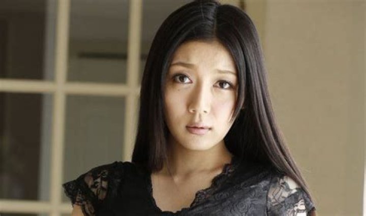 Azumi Nakama: The Rising Star of Japanese Entertainment