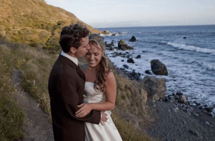 David and Rebecca Muir's Picture Perfect Wedding: A Celebration of Love and Joy