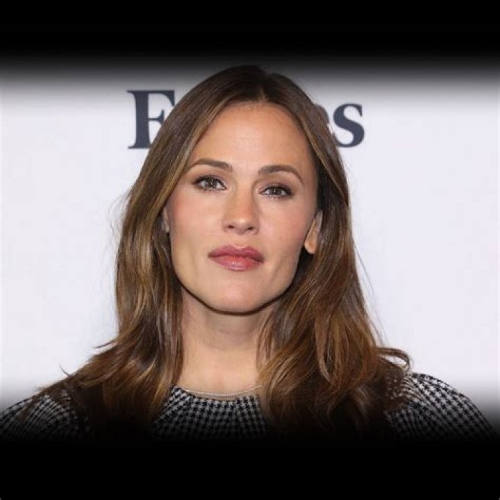 Discover Jennifer Garner's Height: How Tall Is This Talented Actress?