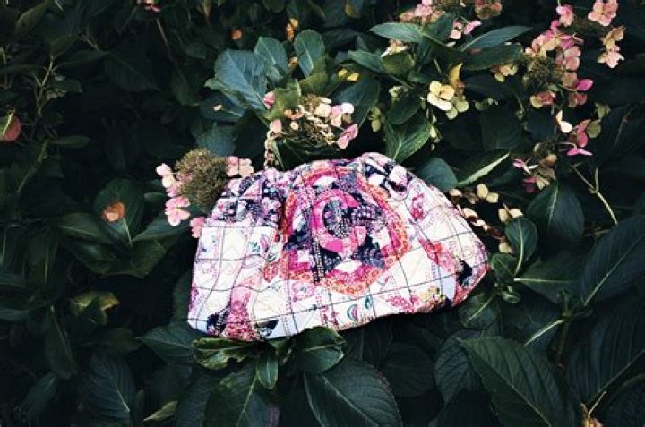 Discovering the World of Camilla_ara1: Luxury Fashion for Every Moment