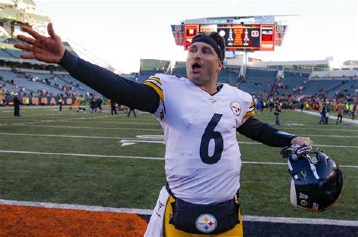 Duck Hodges Stats: A Deep Dive Into The Quarterback's Journey and Performance