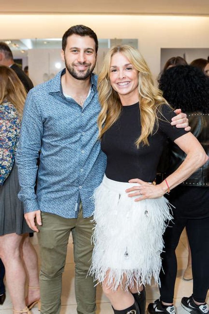 Evan Cohen's Wife: Uncovering the Stories Behind the Names