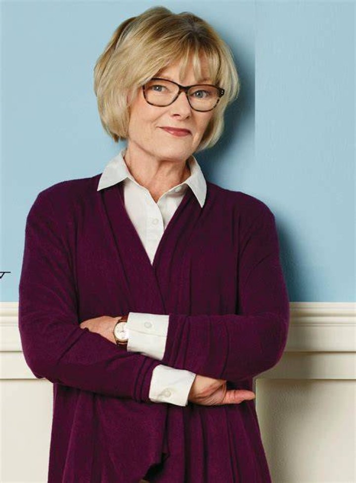 Exploring the Extraordinary Life and Career of Jane Curtin: A Comedic Powerhouse