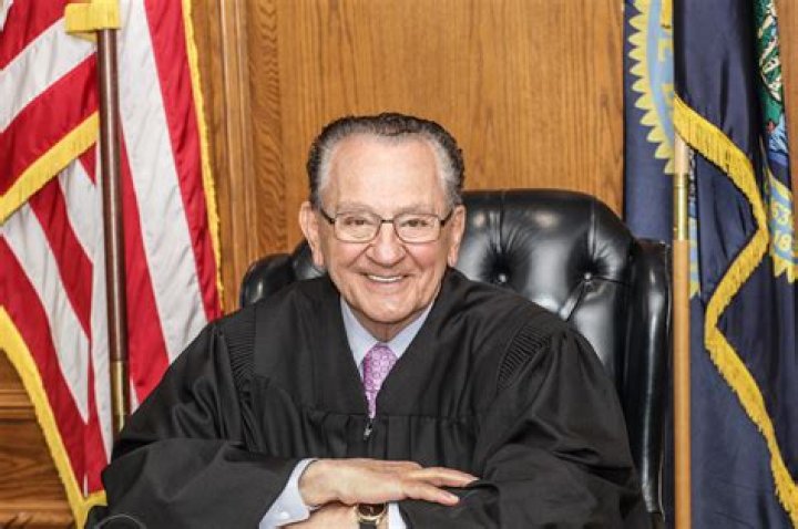 Frank Caprio: The Beloved Judge's Journey of Kindness and Resilience