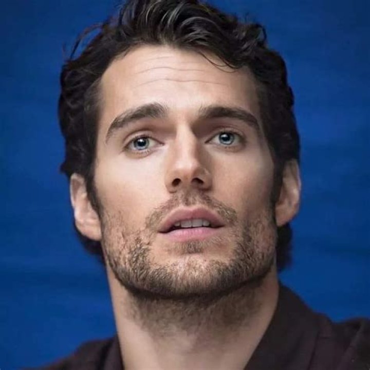 Henry Cavill Goatee: The Stylish Look That Took the World by Storm