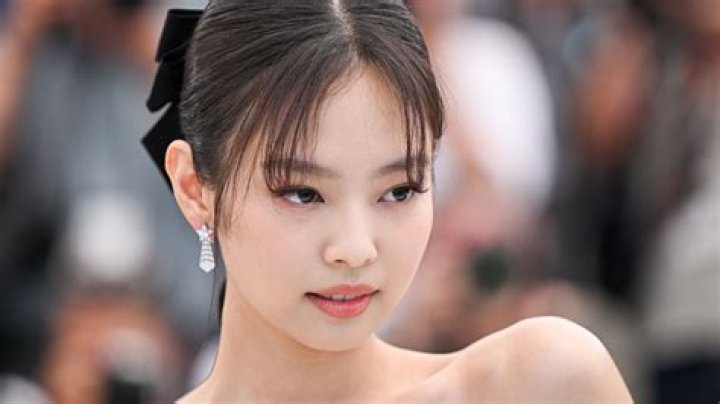 Jennie Grabbe Walker: Unpacking the Global Phenomenon of BLACKPINK's Jennie Kim Today