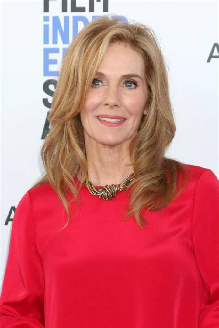 Julie Hagerty: The Queen of Witty Comedy and Timeless Talent