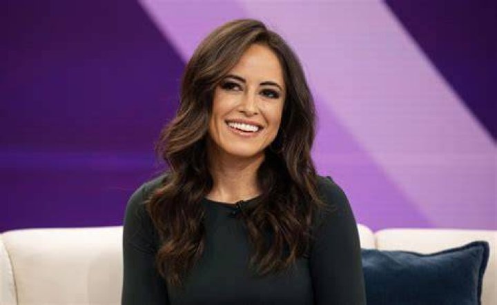 Kelly Hartung Eye: The Story Behind the Gaze That Captures Hearts