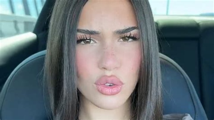 Leah Halton Deepfake Nudes