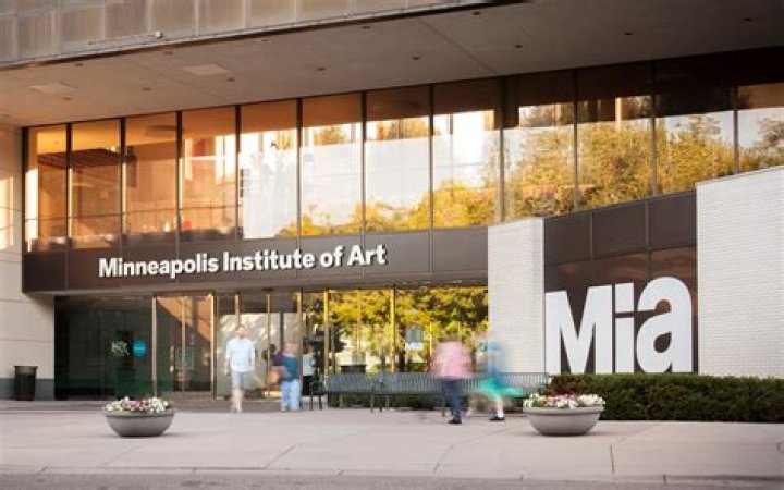 Mia Z vs. Girth: Unpacking the Minneapolis Institute of Art's Vastness and Physical Grandeur
