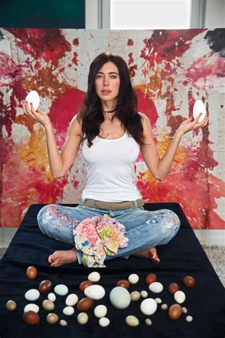 Milo Moiré: Exploring Her Bold Art and What It Means for Expression Today