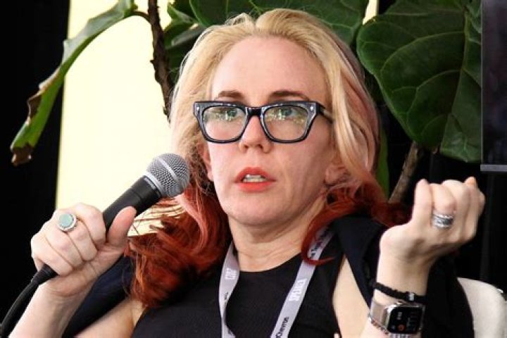 Molly Jong-Fast Illness: The Story Behind the Health Challenges of a Prominent Voice