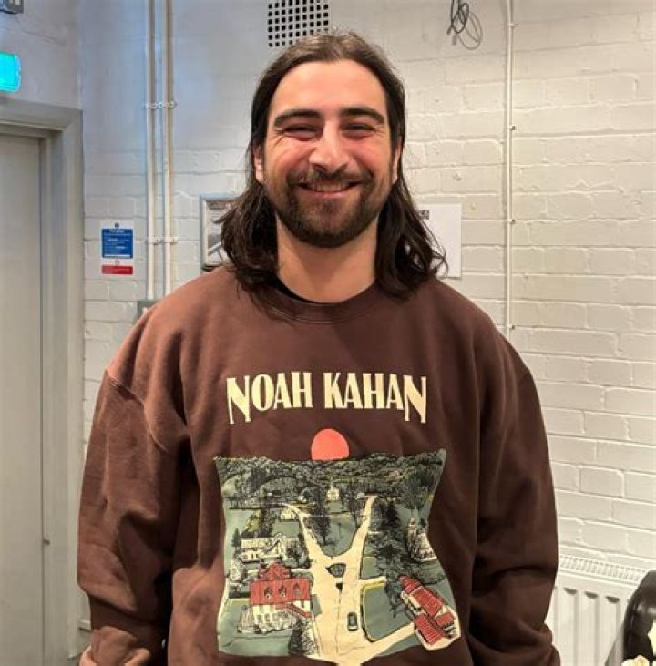 Noah Kahan Political Views: A Deep Dive Into His Ideology and Influence