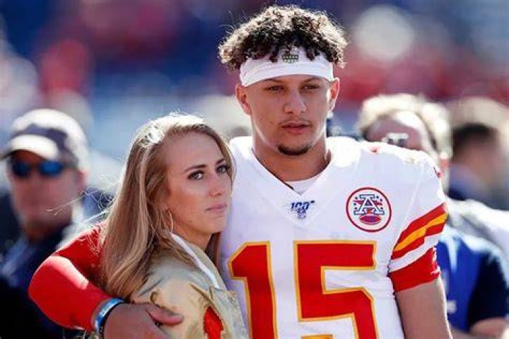 Patrick Mahomes Girlfriend: A Deep Dive Into Their Relationship