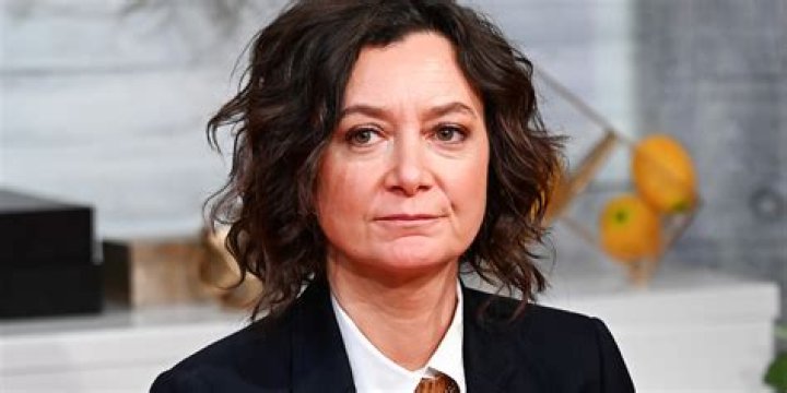 Sara Gilbert: A Star Who Shines Both On and Off Screen