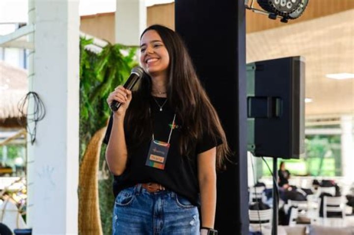 Thalia Matos: The Rising Star of Brazilian Cinema and TV