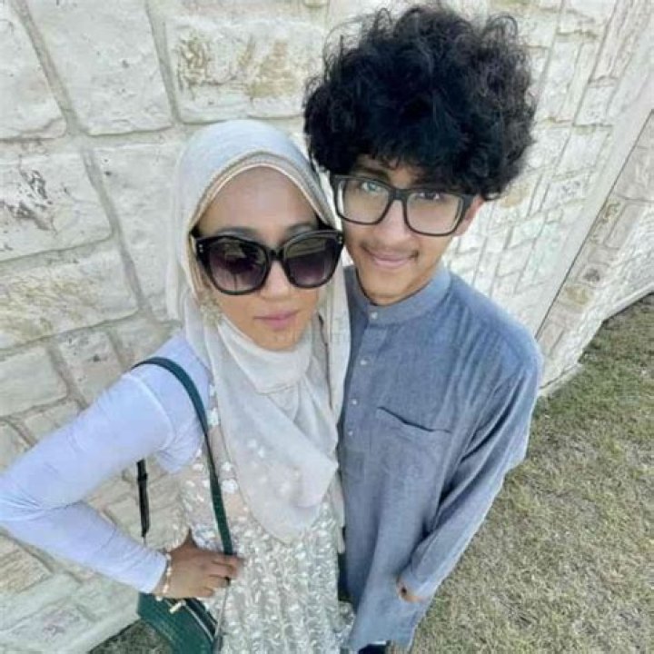 Valerie De Leon: Unveiling the Life of Nouman Ali Khan's Wife