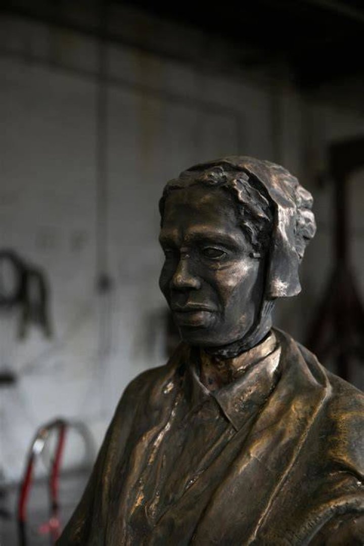 Victor Reynolds: The Untold Story of a Remarkable Figure